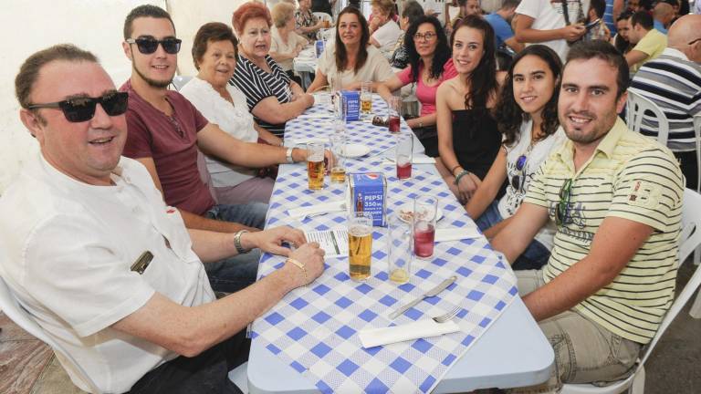 Brindis de alegría en San Pedro
