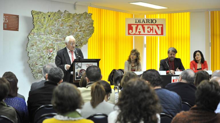 “Los periodistas tienen que ser mensajeros de la paz”