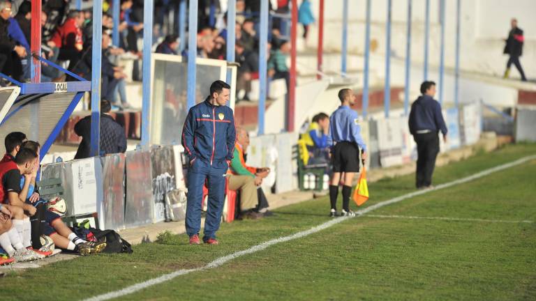 El Martos CD pone a prueba su buen momento ante el Comarca del Mármol