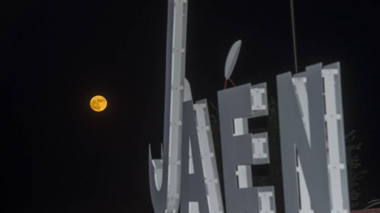La Luna más brillante y literaria