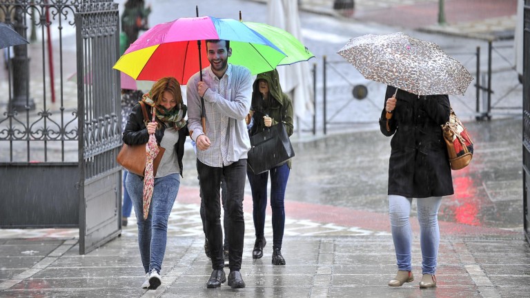 Abril cumple con su refrán y dejará nuevas precipitaciones en la capital