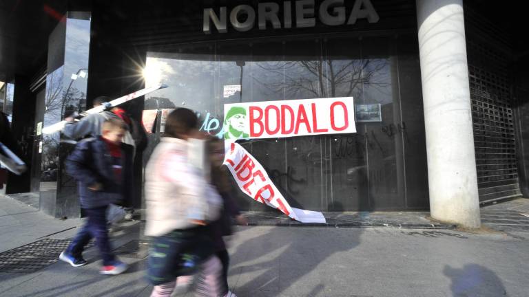 Pancartas para hacer del rostro de Bódalo un “símbolo” por la libertad