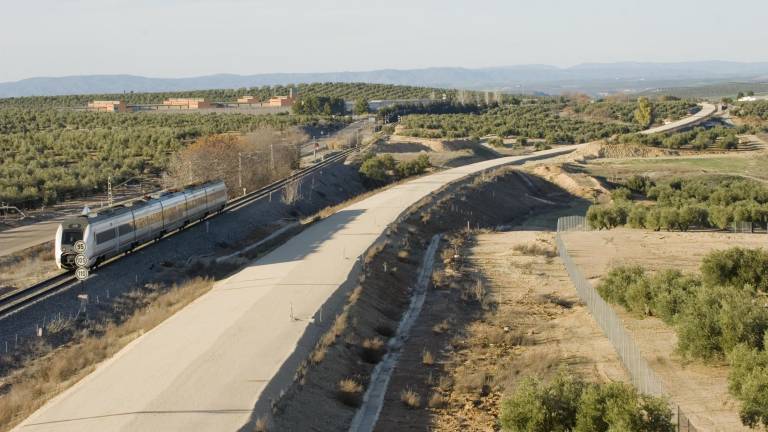 La gran obra del tren está parada