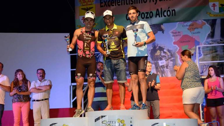 Dos malagueños se imponen en la IV edición del Triatlón “Sierra de Cazorla”