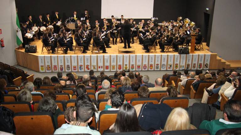 La música cofrade suena por las calles