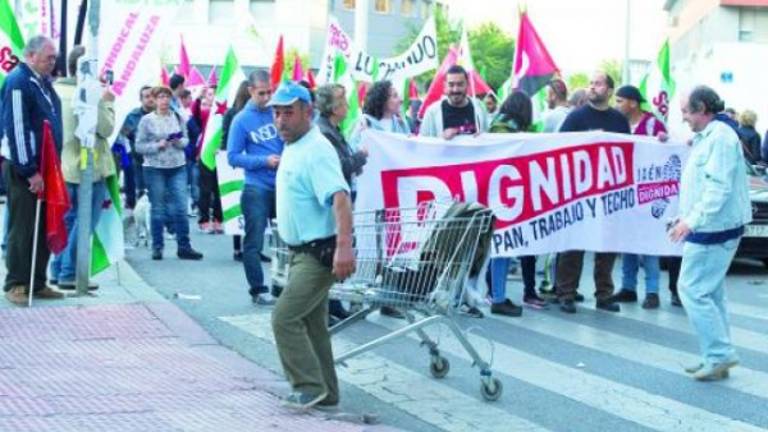 Manifestación porque no llega la recuperación a las personas