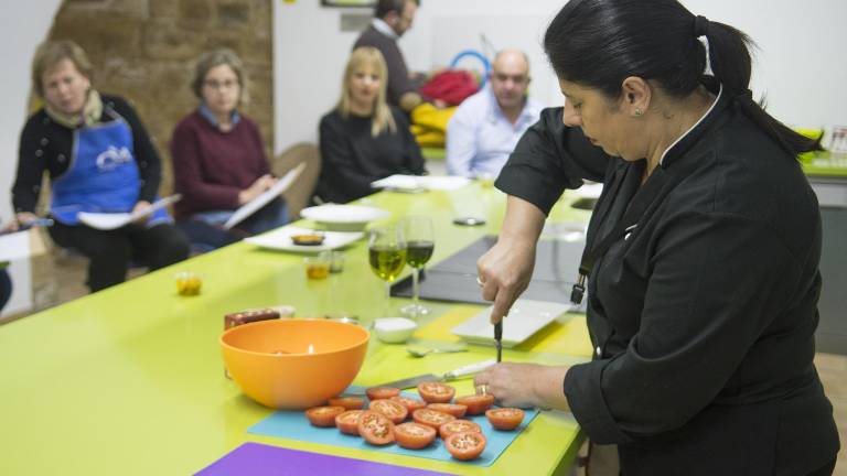 Taller de alta cocina con conservas en lata de la mano de Manuela Monsalve