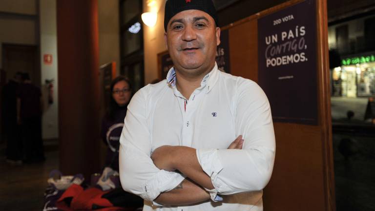 “La izquierda debe reflexionar y no mirarse tanto el ombligo”