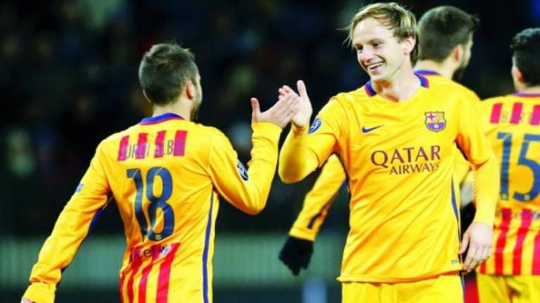 Rakitic, providencial para el Barça 0-2
