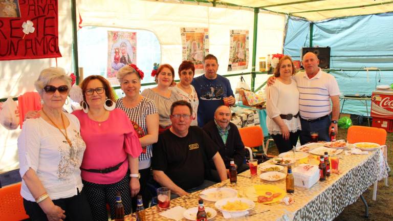 “La Abuela” de una villa histórica sale a las calles