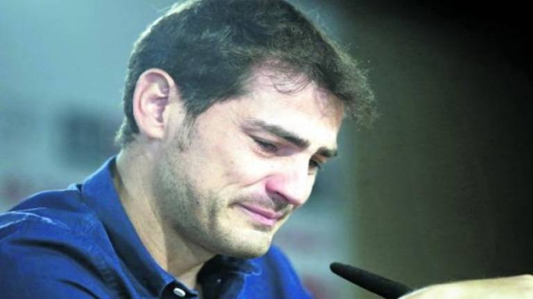 Casillas se despide entre lágrimas