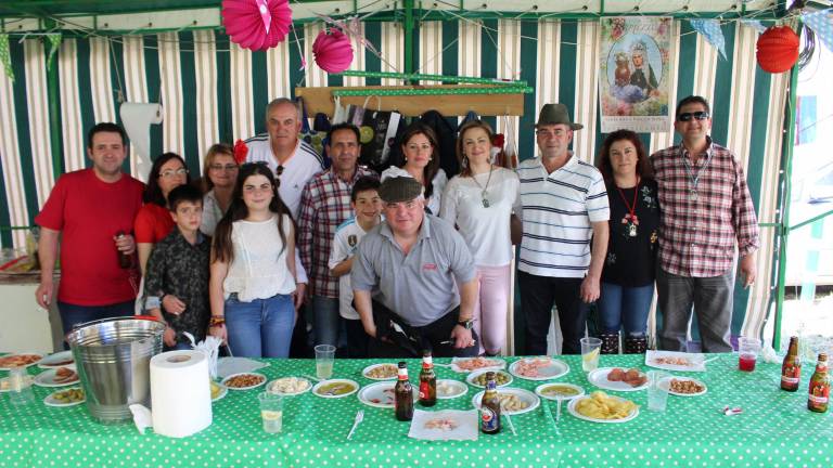 “La Abuela” de una villa histórica sale a las calles