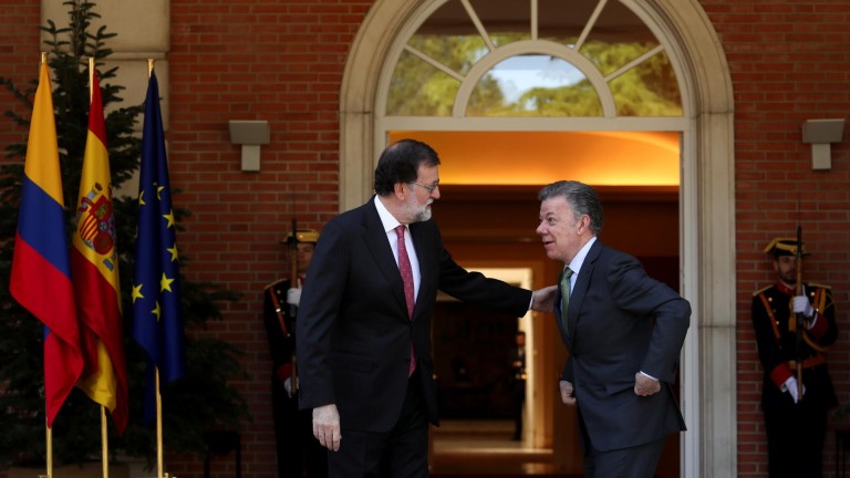 Rajoy y Santos tratan la situación venezolana