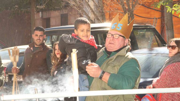 Ofrenda de cohetes al patrón