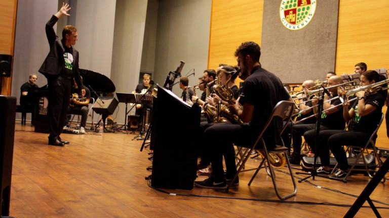 La UJA vibra con la Jaén Jazzy Big Band