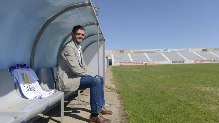 Ramón Tejada, ilusionado en su nueva etapa en el banquillo del Real Jaén