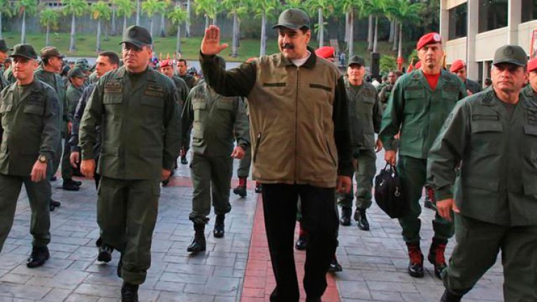 La oposición denuncia que policías toman el Parlamento venezolano