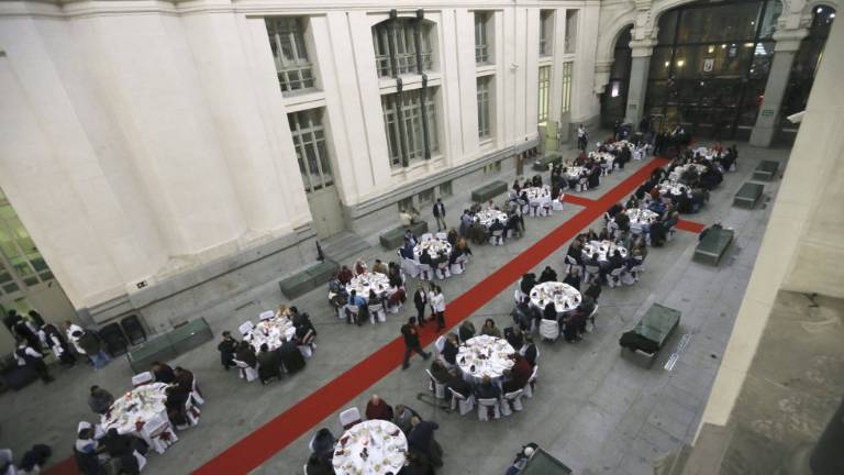 Banquete por todo lo alto para los “sin techo” de Madrid