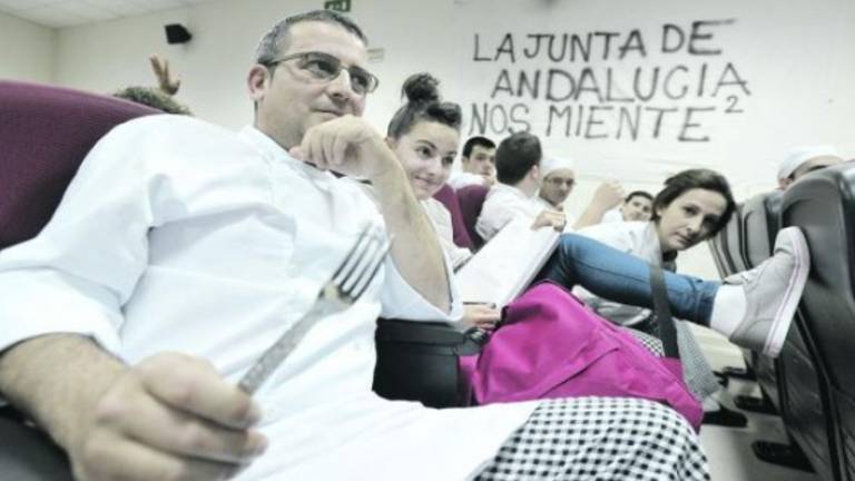 La Consejería pide paralizar las matrículas en La Laguna