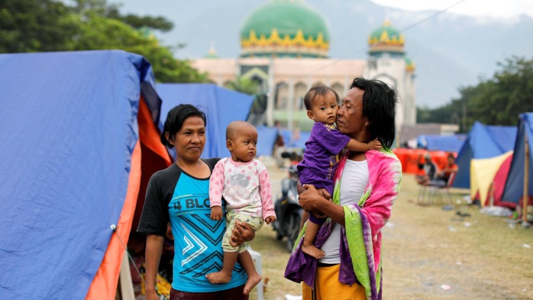 Más 2.000 muertos por el terremoto en Indonesia