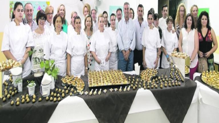 Turismo y cocina para sacar a mujeres de la lista del paro