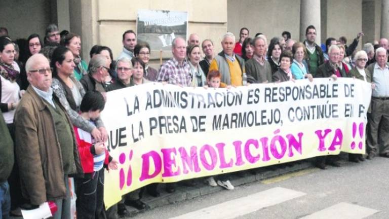 Solicitud para la mejora la cuenca del río