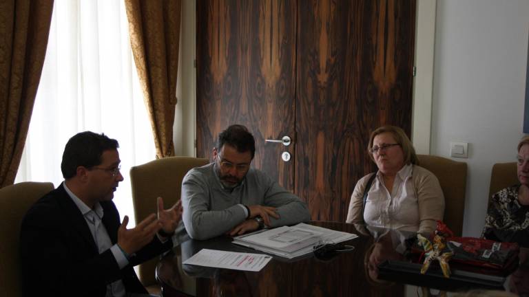La Junta se compromete a buscar soluciones para rehabilitar edificios