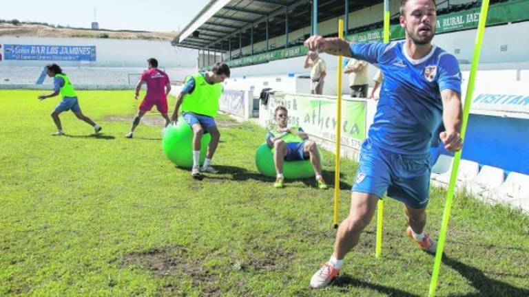 El Linares aplaza al 31 el partido en Mengíbar