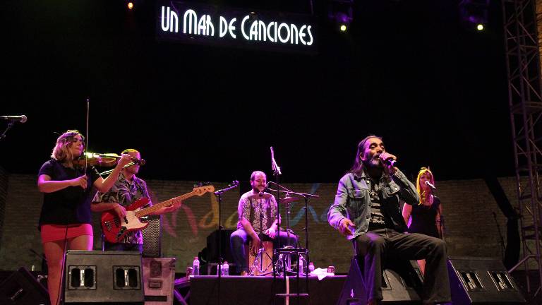 Gentes y lugares que regalan su grandeza al mar de olivos