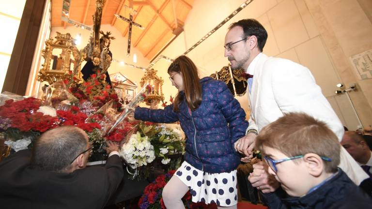 Flores, poesía y música para honrar al Señor de Jaén