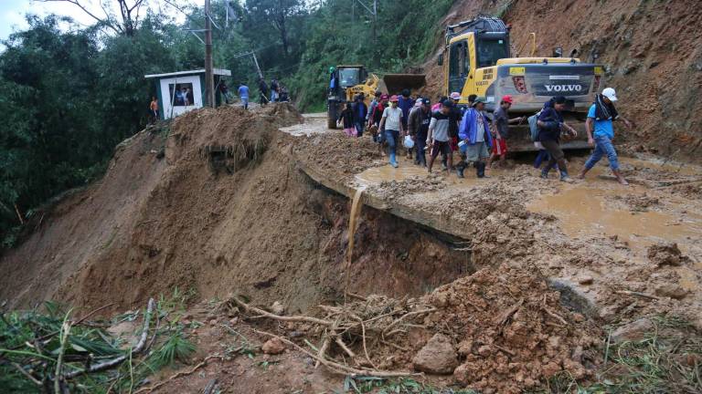 Aumentan a 59 los muertos en Filipinas