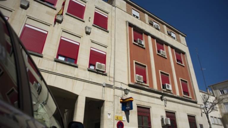 Arrestado por agredir sexualmente a una mujer y amenazarla tras ser denunciado