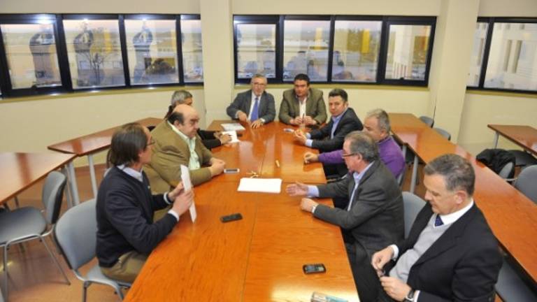 El comité de la Cámara dimite en bloque tras la presión de la Junta