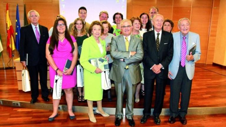 Vañó defiende el oleoturismo en el homenaje de la Universidad