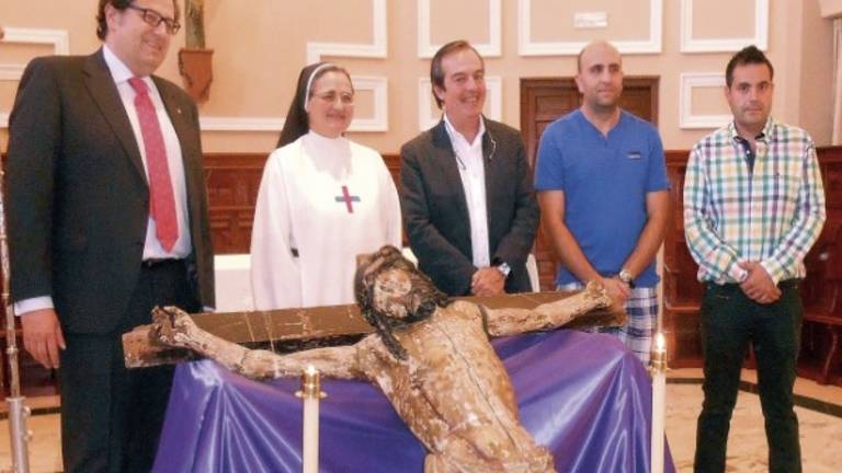 Restauración de un valioso Crucificado de las trinitarias
