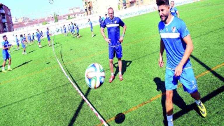 Rosales: “Hacemos las cosas bien, pero nos falta la victoria”