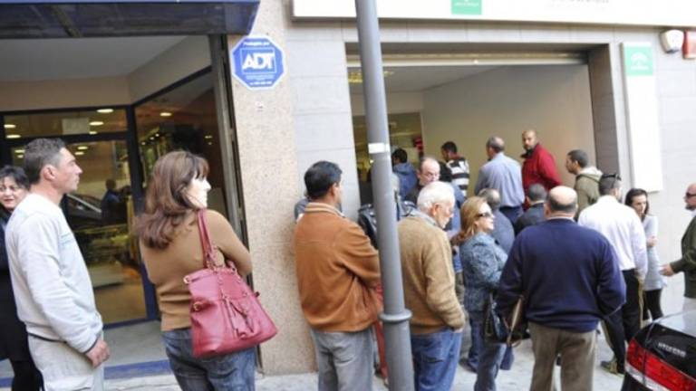 3.487 parados menos en Andalucía en julio, 23 en Jaén