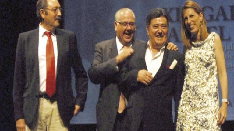 Aplauso merecido a José Menese
