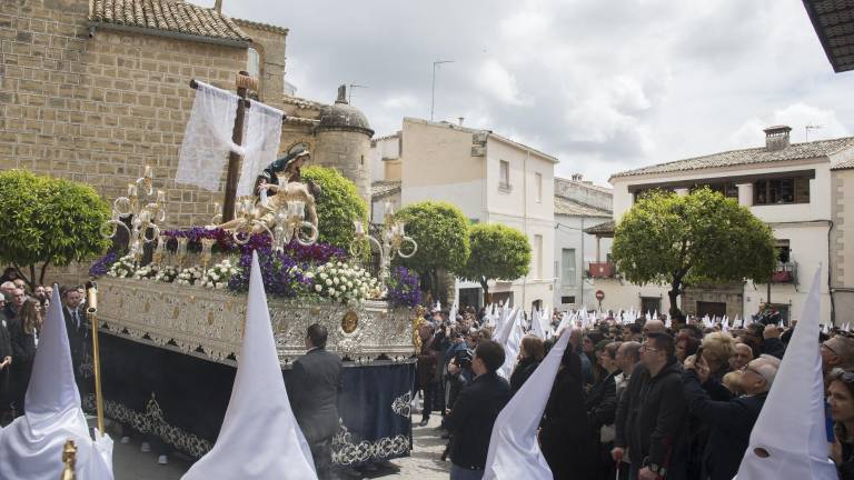 La lluvia desluce el Viernes Santo