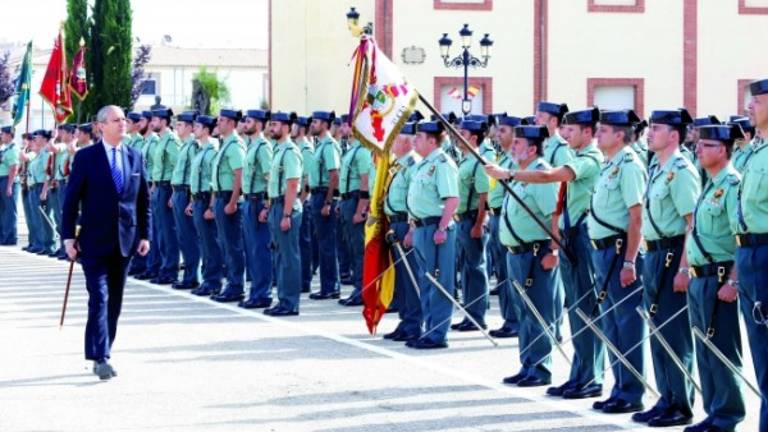 Baeza despide a la savia nueva de la Benemérita