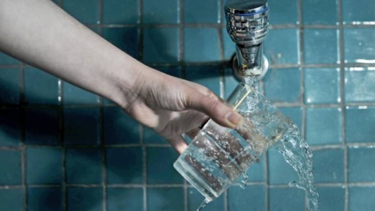 Arranca la ronda de contactos para justificar la subida del agua