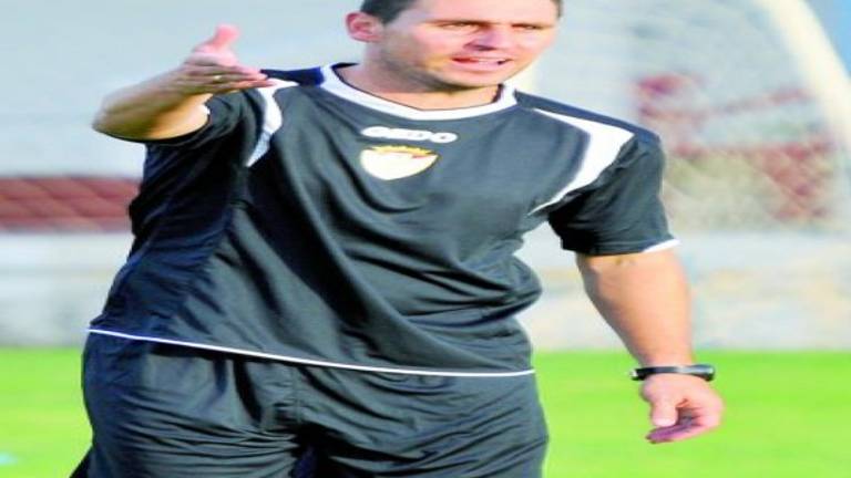 El Martos apuntala las bandas con Pedro y Miguel Ángel Soto