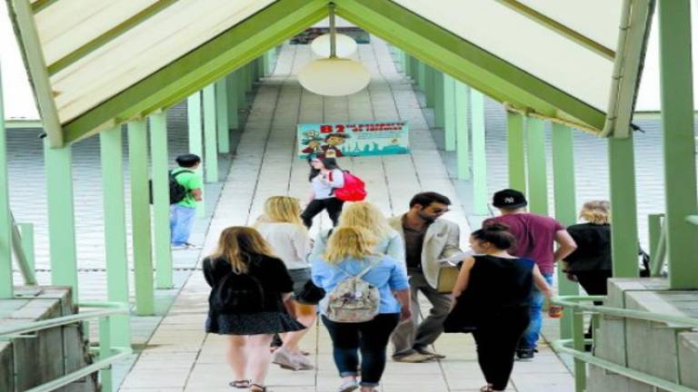 La vida estudiantil “activa” el engranaje en Las Lagunillas