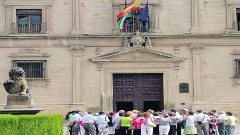 Los hoteles de Baeza y Úbeda salvan el descenso de precios