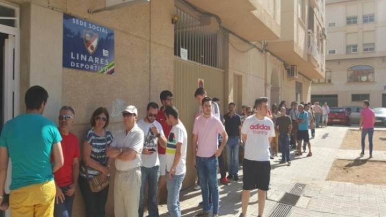 Locura por una entrada para viajar a Castellón