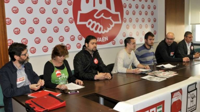Wert vuelve a sublevar a los jóvenes