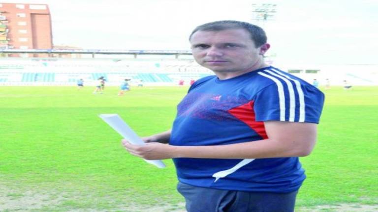 Alberto Lasarte: El 70% de la plantilla que logró el ascenso seguirá en Segunda B
