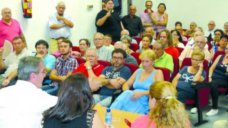 Políticos y colectivos se unen para defender la base del 061