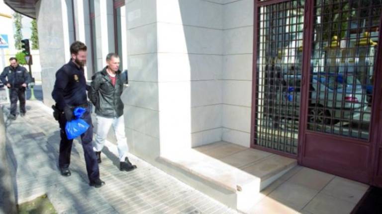 El juez envía a prisión al atracador de las panaderías