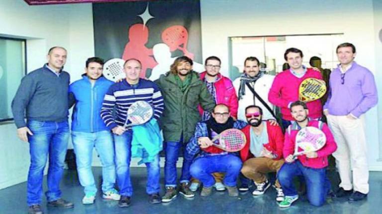 Un torneo de pádel como práctica final en la Universidad